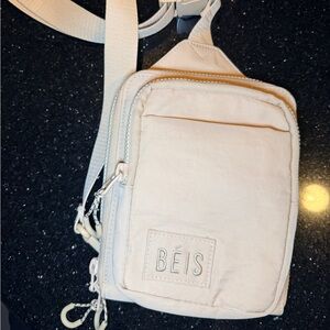 BEIS Crossbody Bag (The Sport Sling)